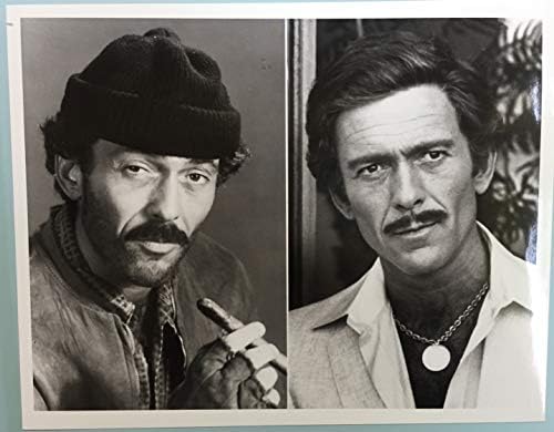תמונה של ברוס וייץ בתמונה שחור לבן מסדרת הטלוויזיה Blues Street Hill וסרט הטלוויזיה מותו של מרכז