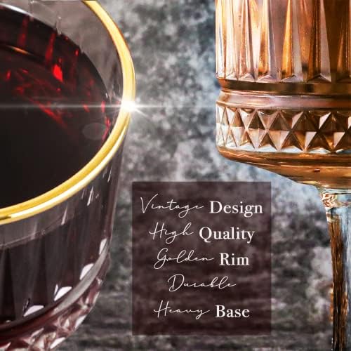גביע הזכוכית הגדול במיוחד, כוסות קופה וינטג ' עם מסגרת זהב, כוסות יין גדולות. קוקטייל, שמפניה, מרגריטה משקפיים