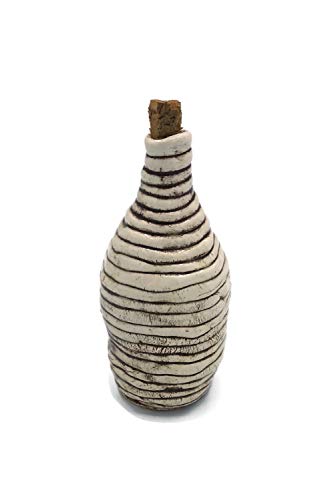 בקבוקים כפריים קרמיים דקורטיביים קטנים עם פקקי פקק, חימר בעבודת יד פורטוגזית, מבטאים לעיצוב בית