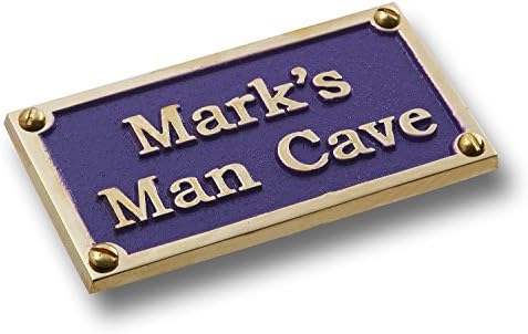 פליז אנגלי בהתאמה אישית של לוחית Mancave עם שמו. אביזרי בר בהתאמה אישית של חתמו על רעיון מתנה למערת גבר