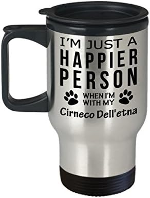 חובב כלבים נסיעות ספל קפה - אדם מאושר יותר עם Cirneco dell'etna - מתנות הצלה בעלים